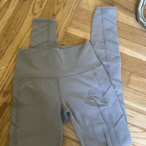 ALO Yoga Gray Leggings